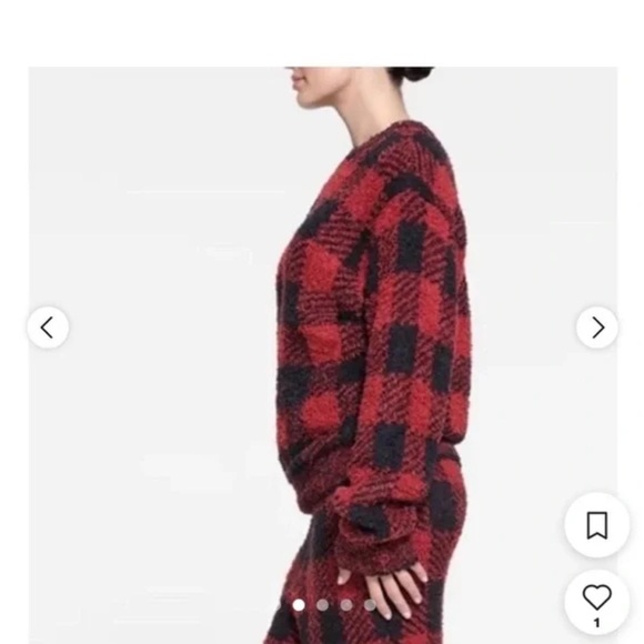 SKIMS Women's Red and Black Plaid Pajama Set - Picture 4 of 9